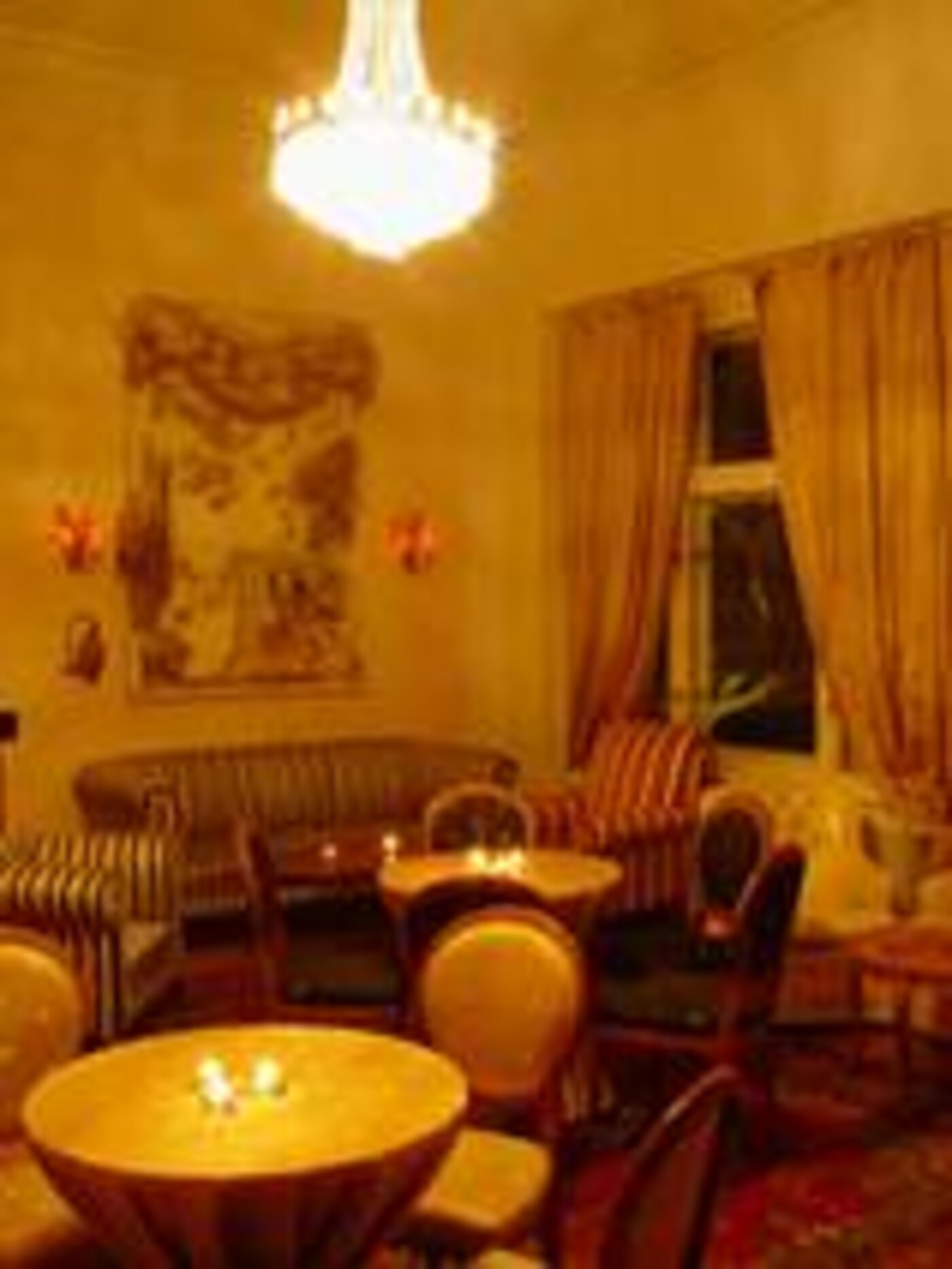 Philosophisches Café im Löwenpalais-Diskussionsreihe