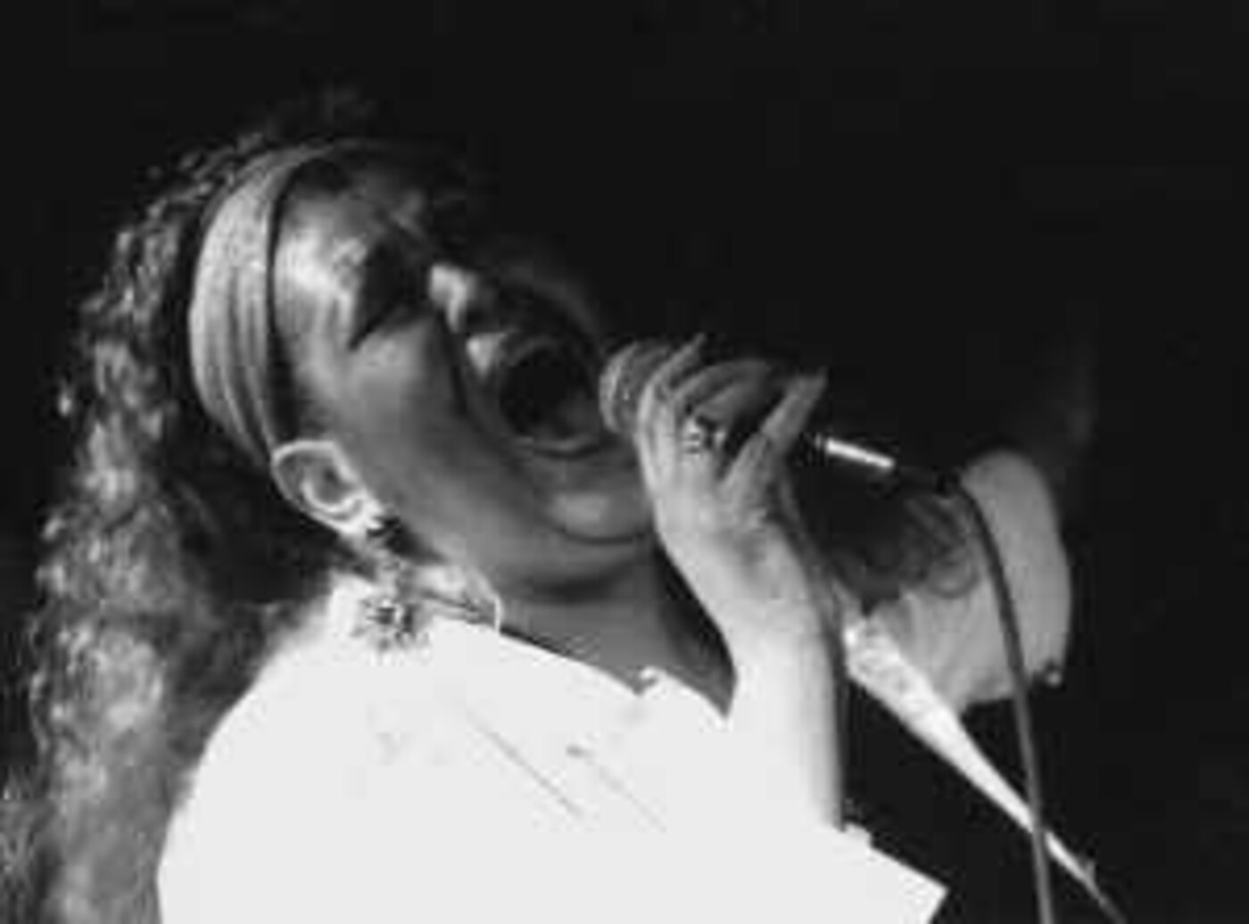 Queen Yahna sings „Songs Mahalia Sang“